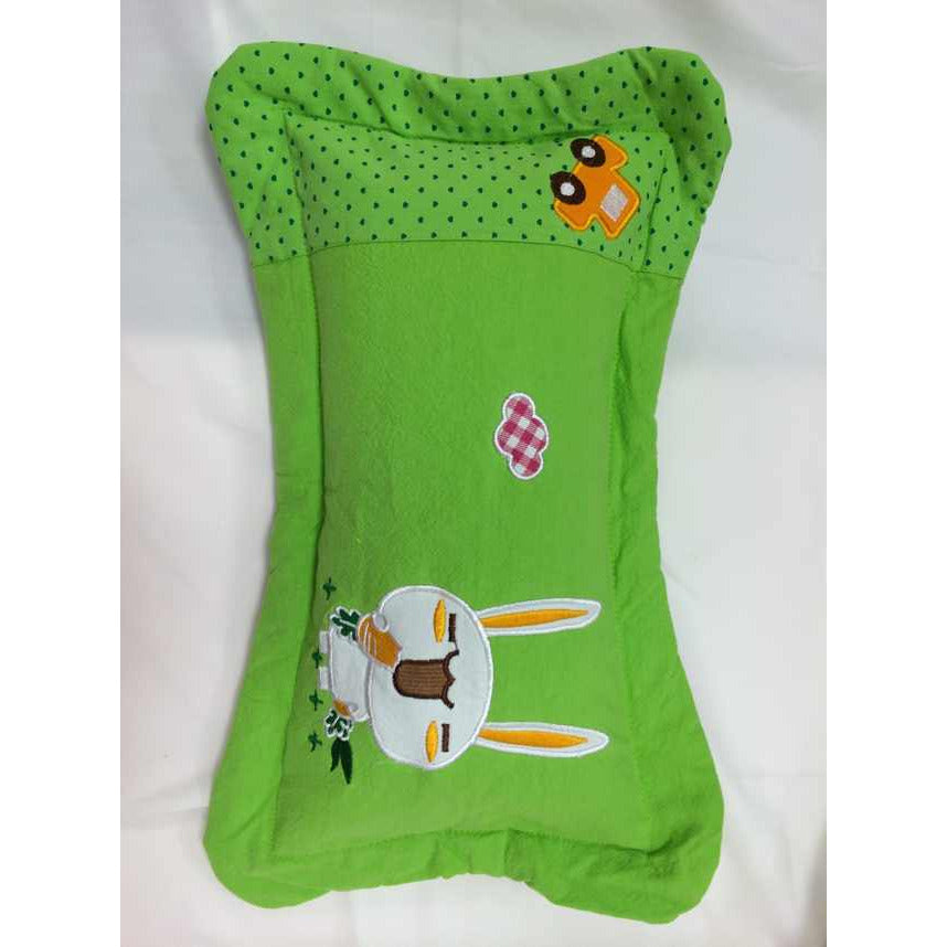 (绿色的小猫)儿童枕 (#1637)