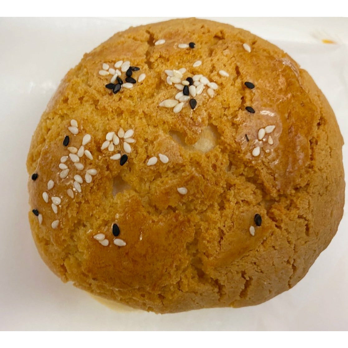 9-Taro Pineapple Bun (3 pieces per serving)