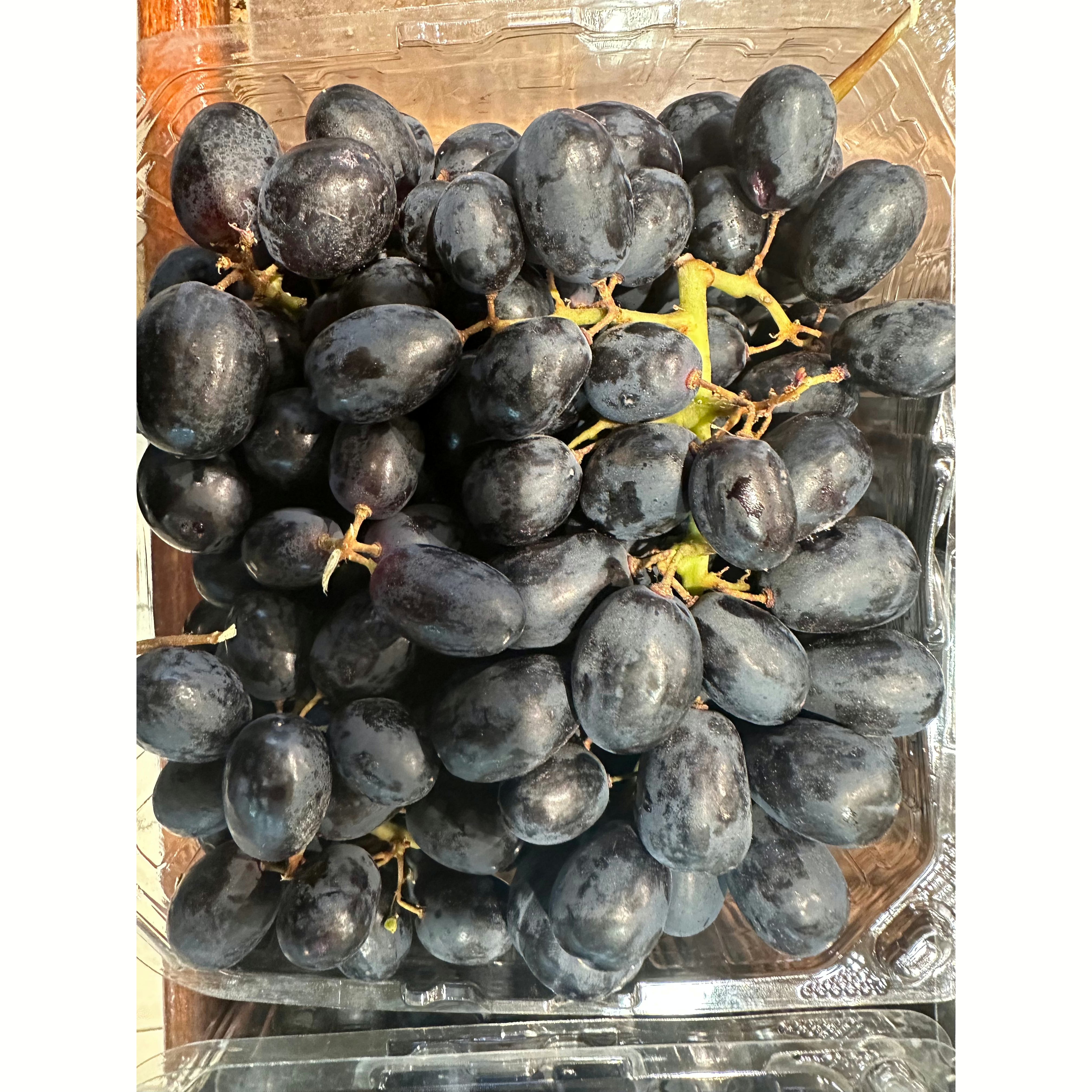 ⚡️ Black Grapes 3 lbs Ginkgo Market