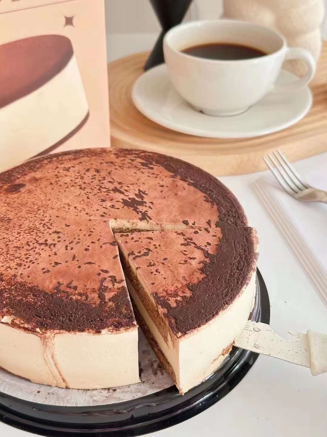 Tiramisu cake