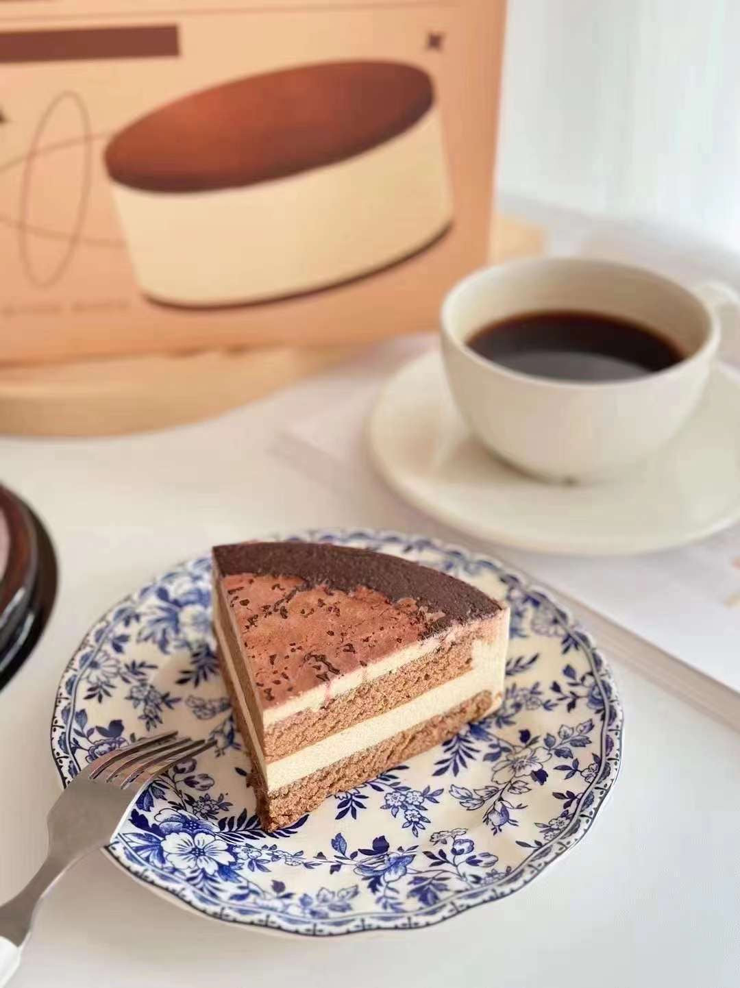 Tiramisu cake