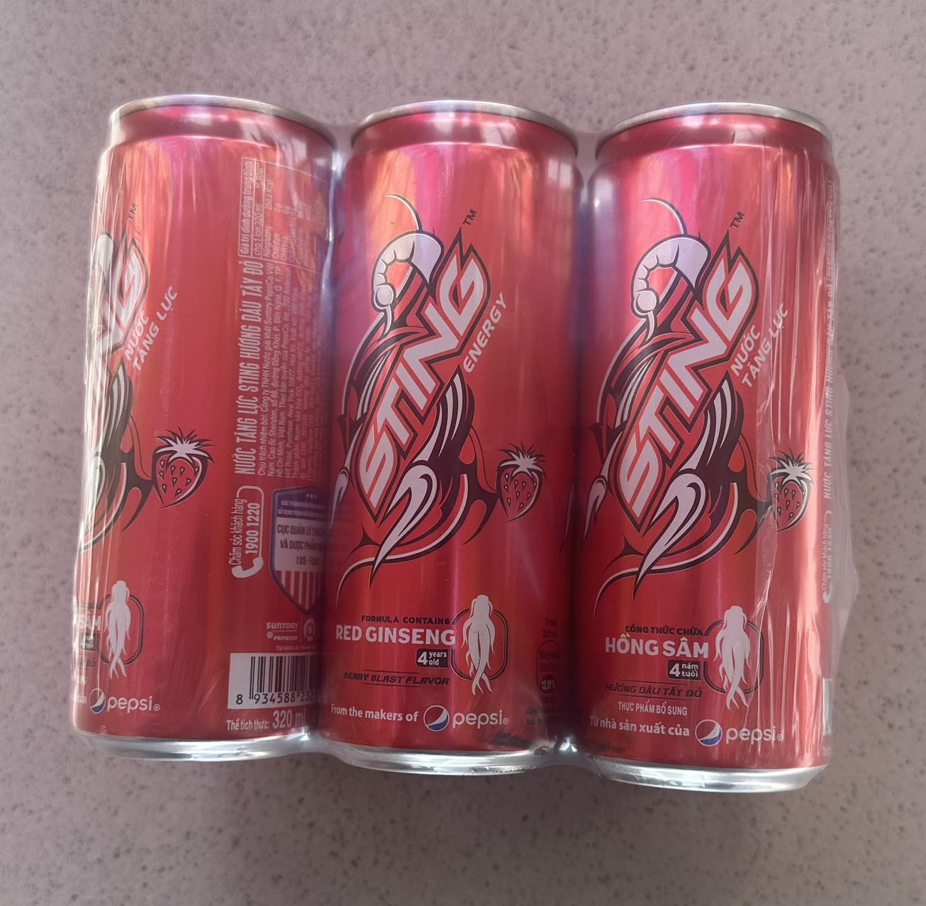 Strawberry flavored red ginseng tea, 6 cans/pk