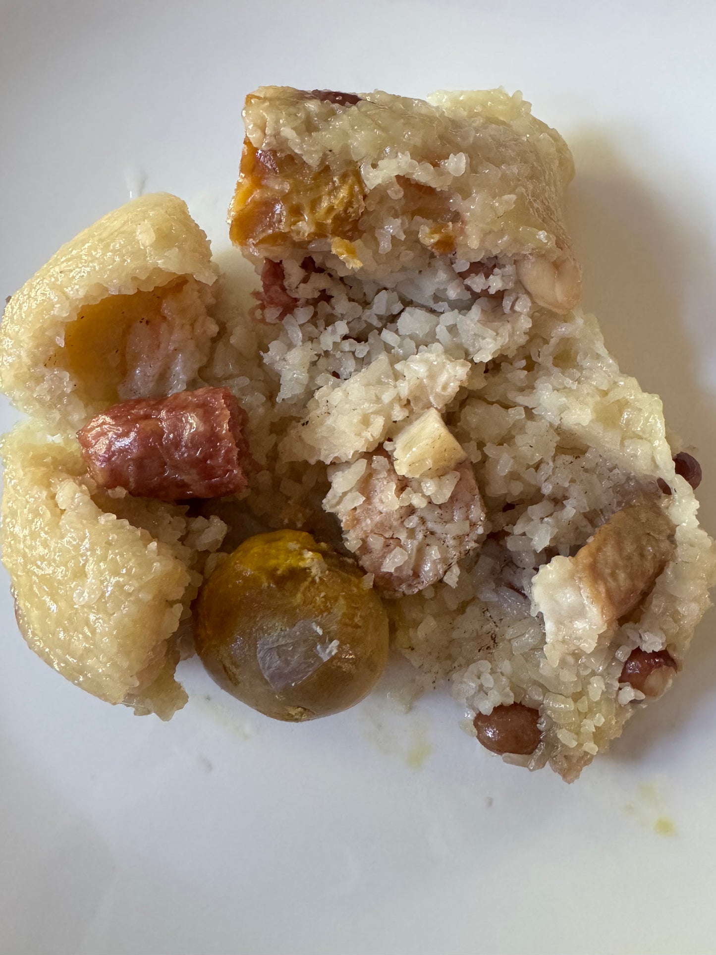 [Dim Sum]
Handmade Peanut Sausage with Salted Egg Yolk Rice Dumpling