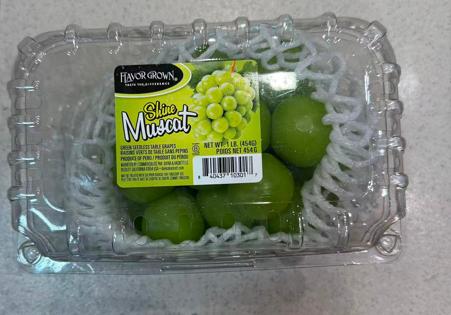 Grapes - Sunny Shine Grapes [Approximately 1 lb]