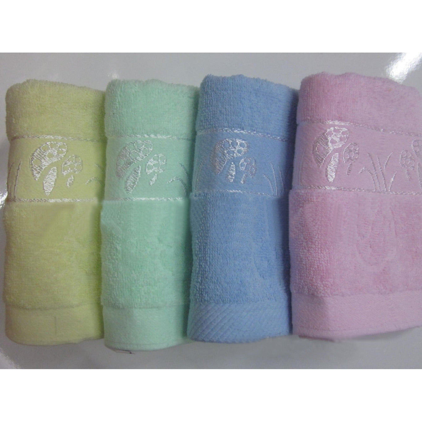 1- Mushroom towels, 3 pieces 34x75cm (random hair: green, pink, yellow, blue, orange)