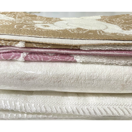 1-Cotton plain color two cotton bath towels 70x140cm + two cotton towels (random delivery in different colors)
